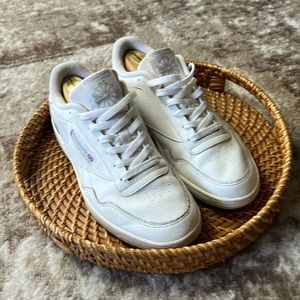 REEBOK CLUB MEMT (V63340), Used, White